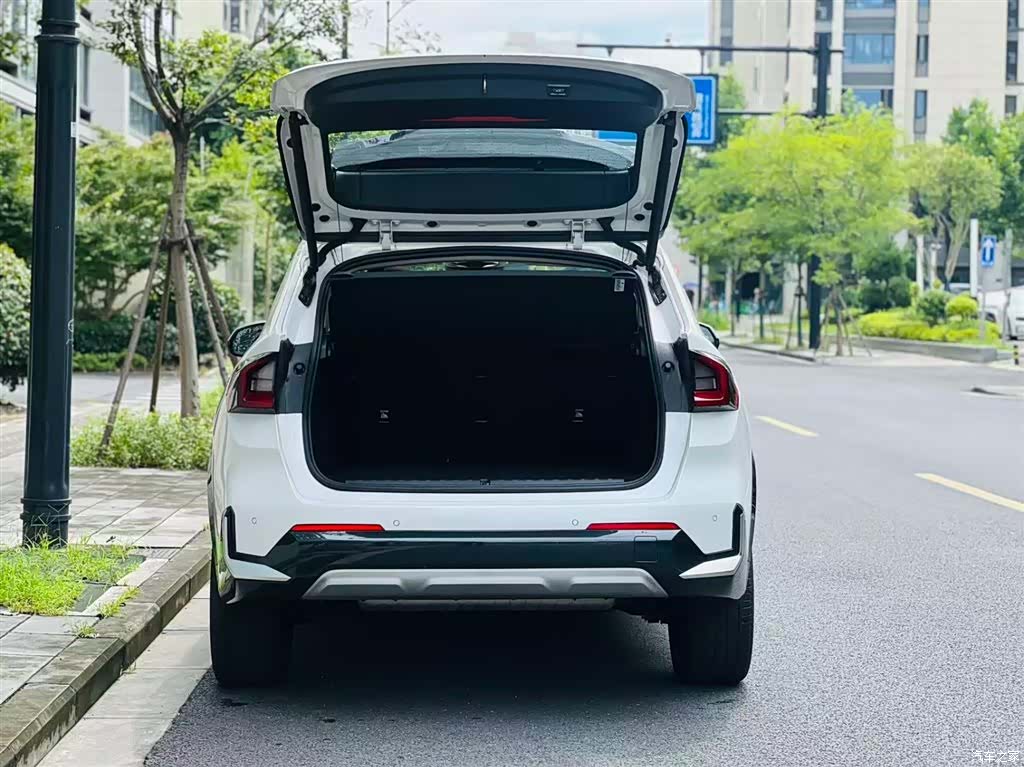 BMW X1, 2025 6