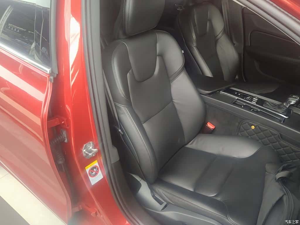 Volvo S60, 2021 25