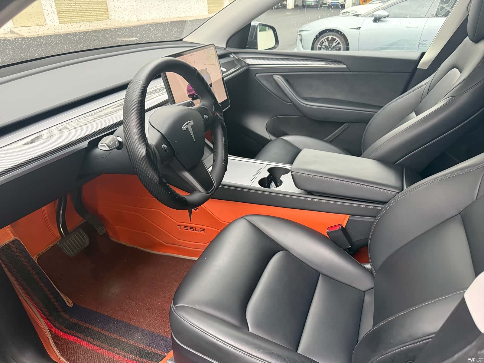 Tesla Model Y, 2024 7