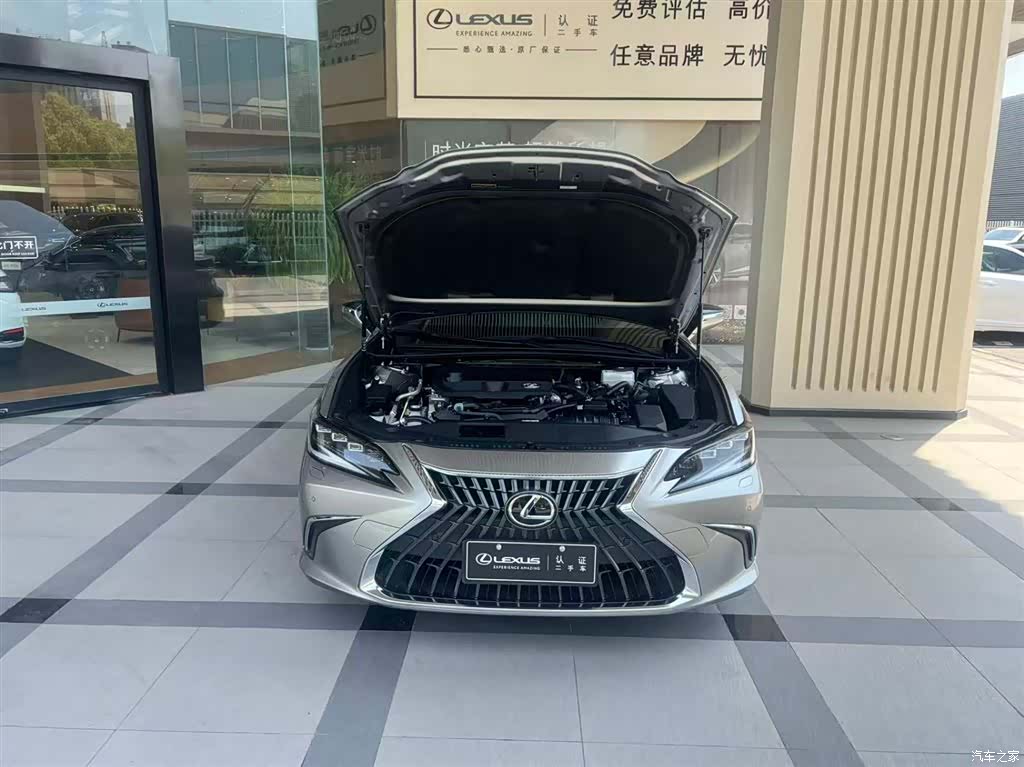 Lexus ES, 2023 6