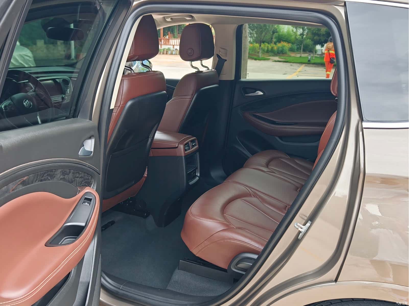 Buick Envision Plus, 2015 15