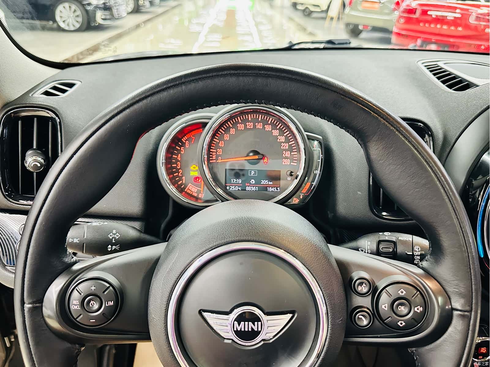 Mini Countryman, 2018 43