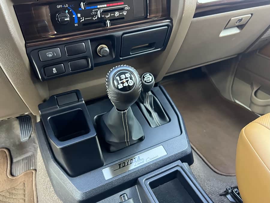 Toyota Land Cruiser LC71 2023, фото 16