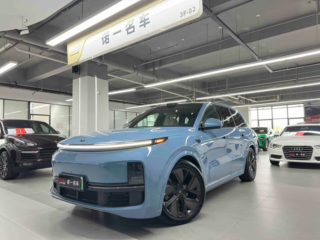 Li Auto L8