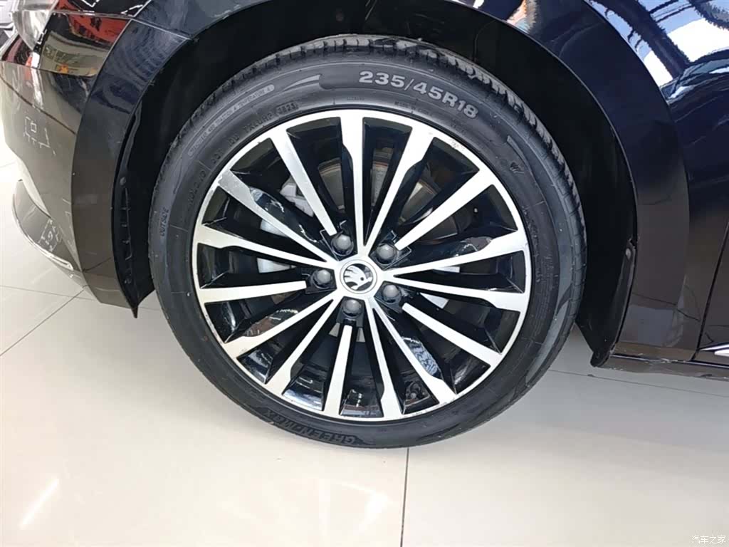 Skoda Superb, 2019 23