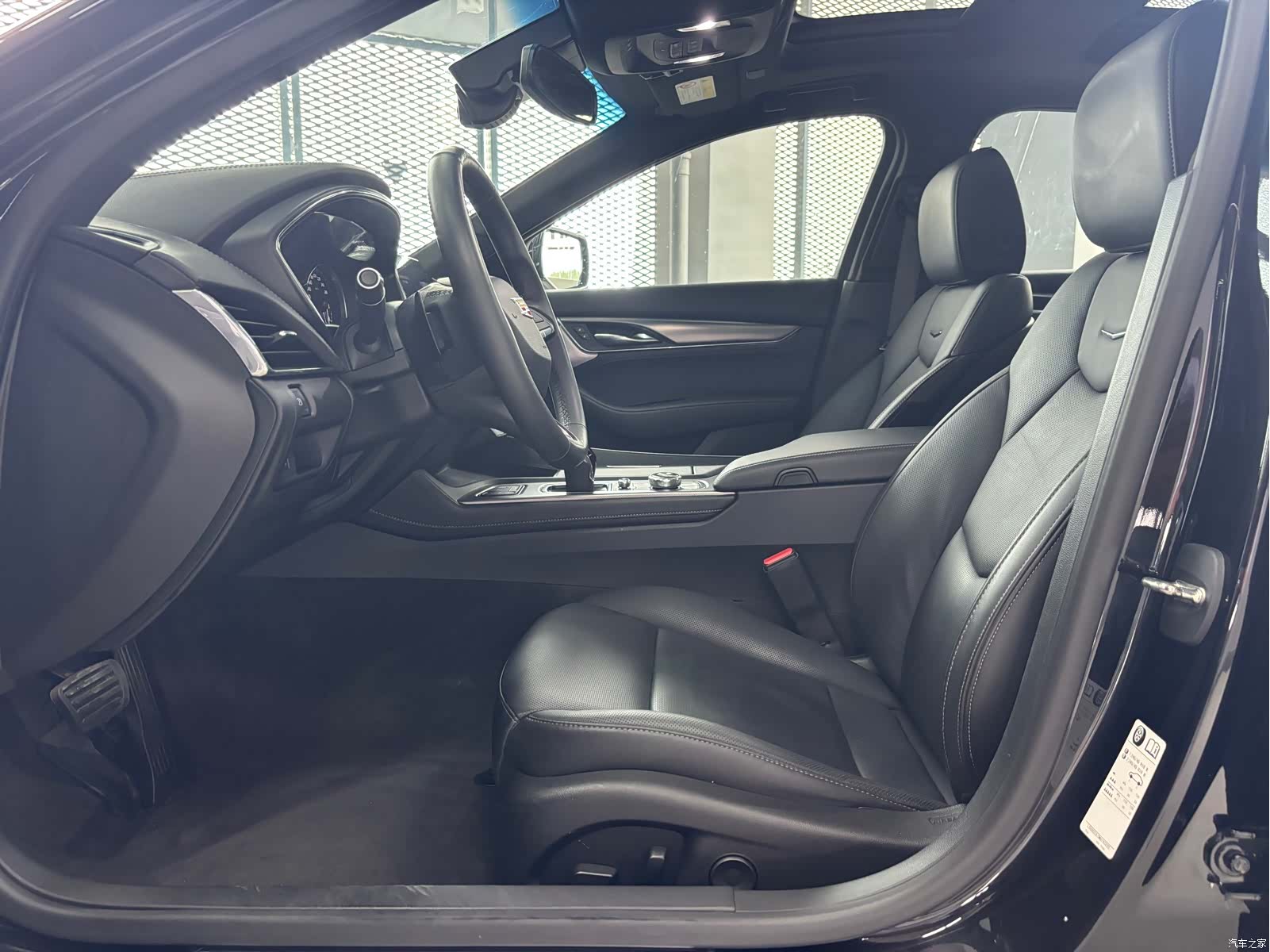Cadillac CT5, 2021 10