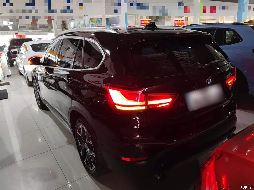 BMW X1, 2020 все фото