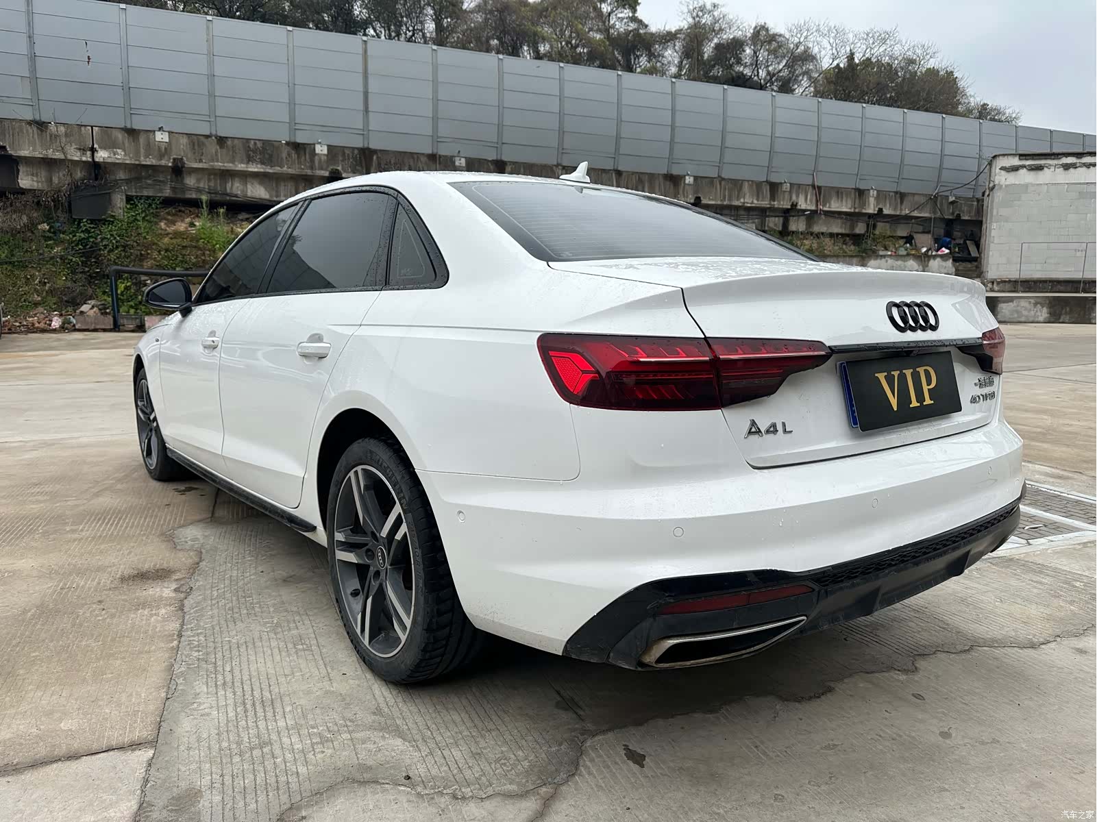 Audi A4L, 2022 7