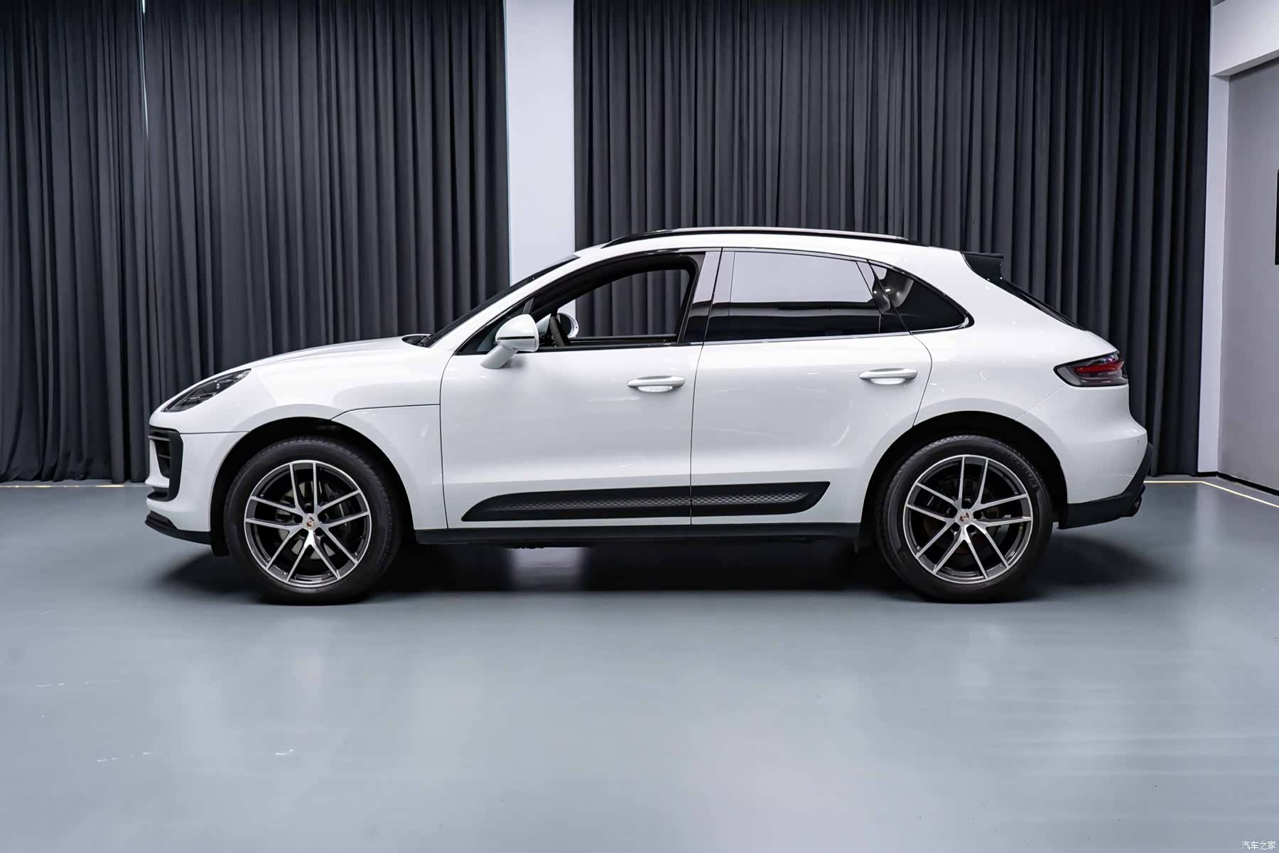 Porsche Macan, 2022 3