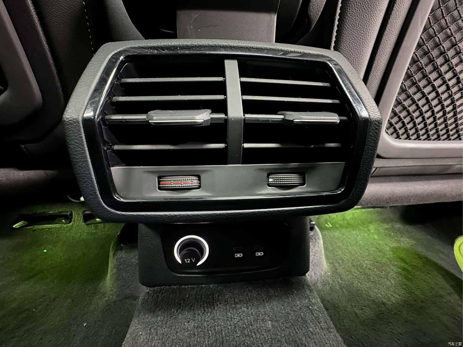 Audi Q3, 2022 17