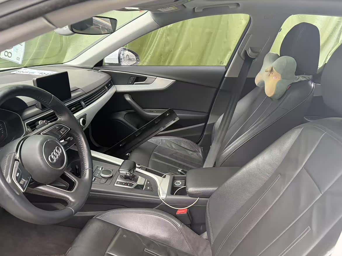 Audi A4L, 2017 все фото