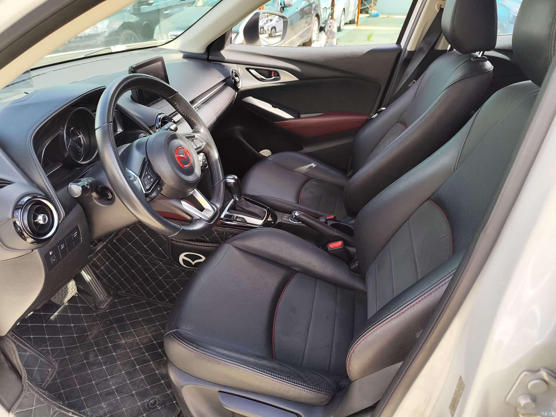 Mazda CX-3, 2018 все фото