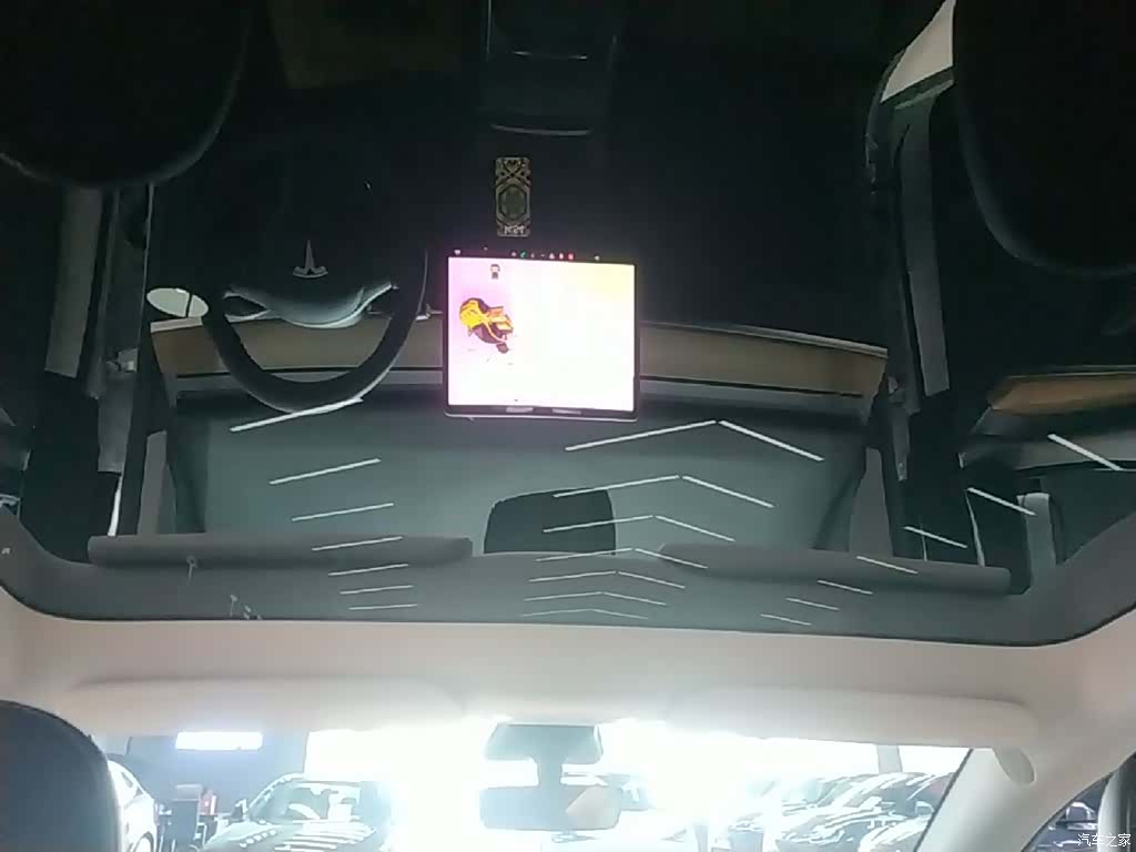 Tesla Model Y, 2022 18