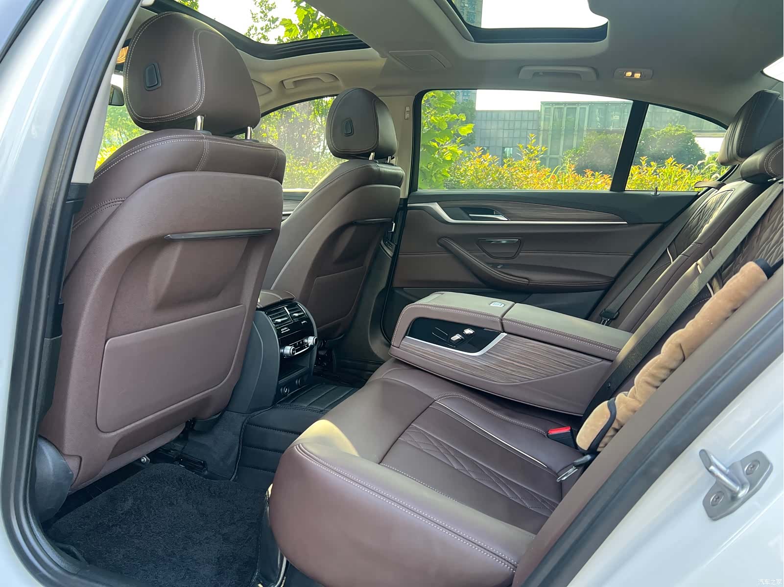 BMW 5 Series, 2019 8