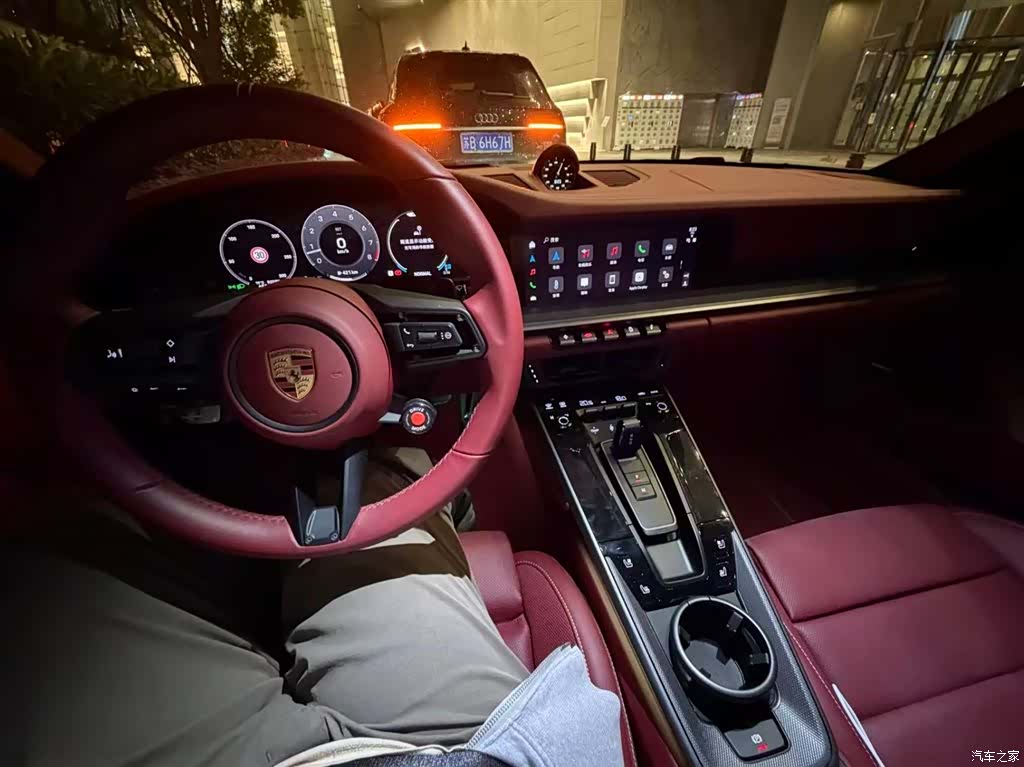 Porsche 911, 2025 15