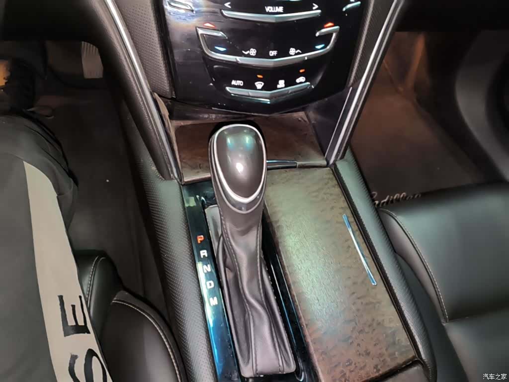 Cadillac XTS, 2018 14