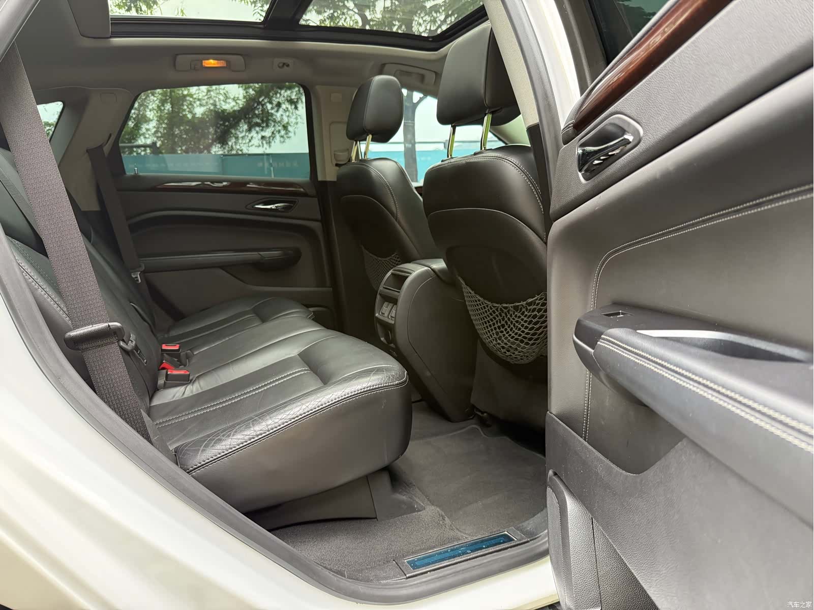 Cadillac SRX, 2015 9