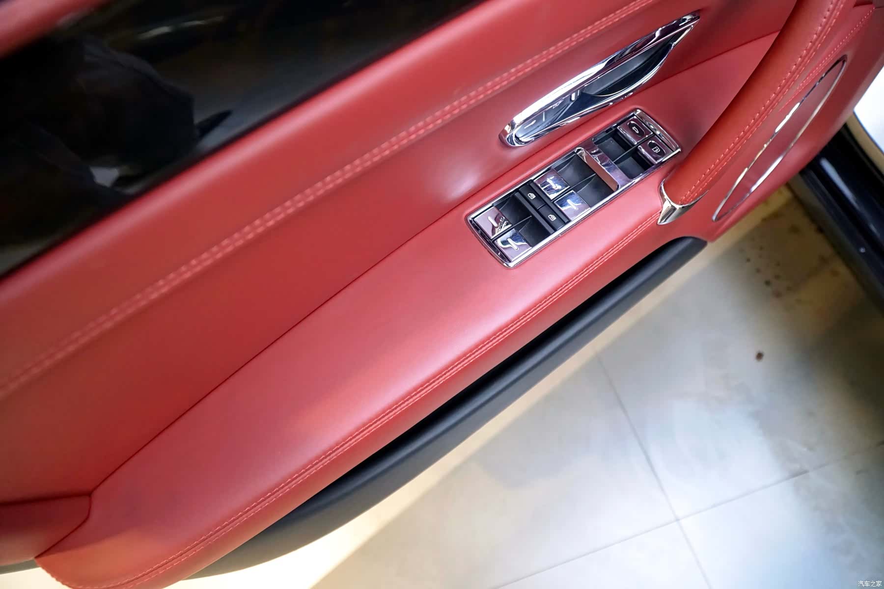 Bentley Flying Spur, 2016 13