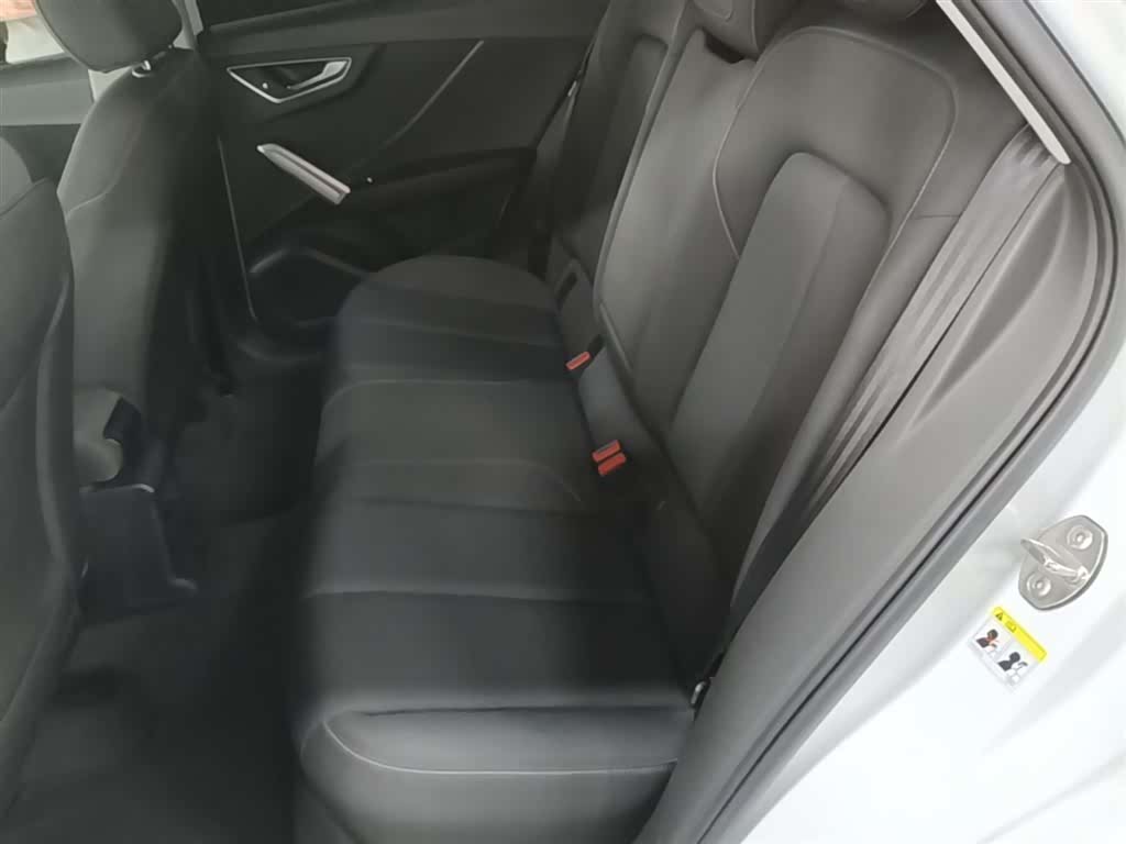 Audi Q2L, 2021 17