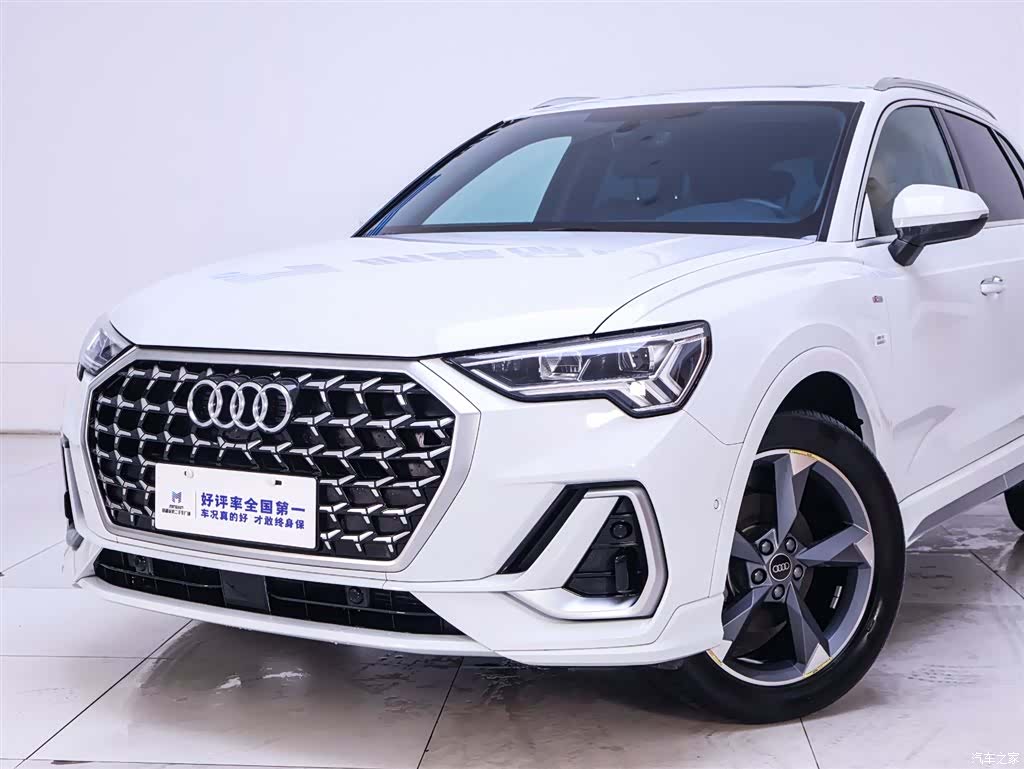 Audi Q3, 2024 3