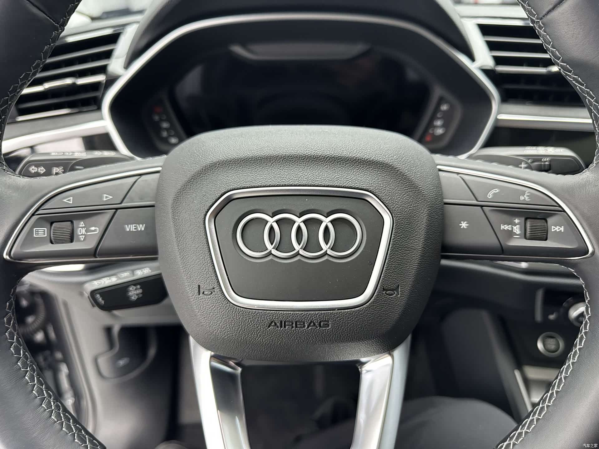 Audi Q3, 2022 14