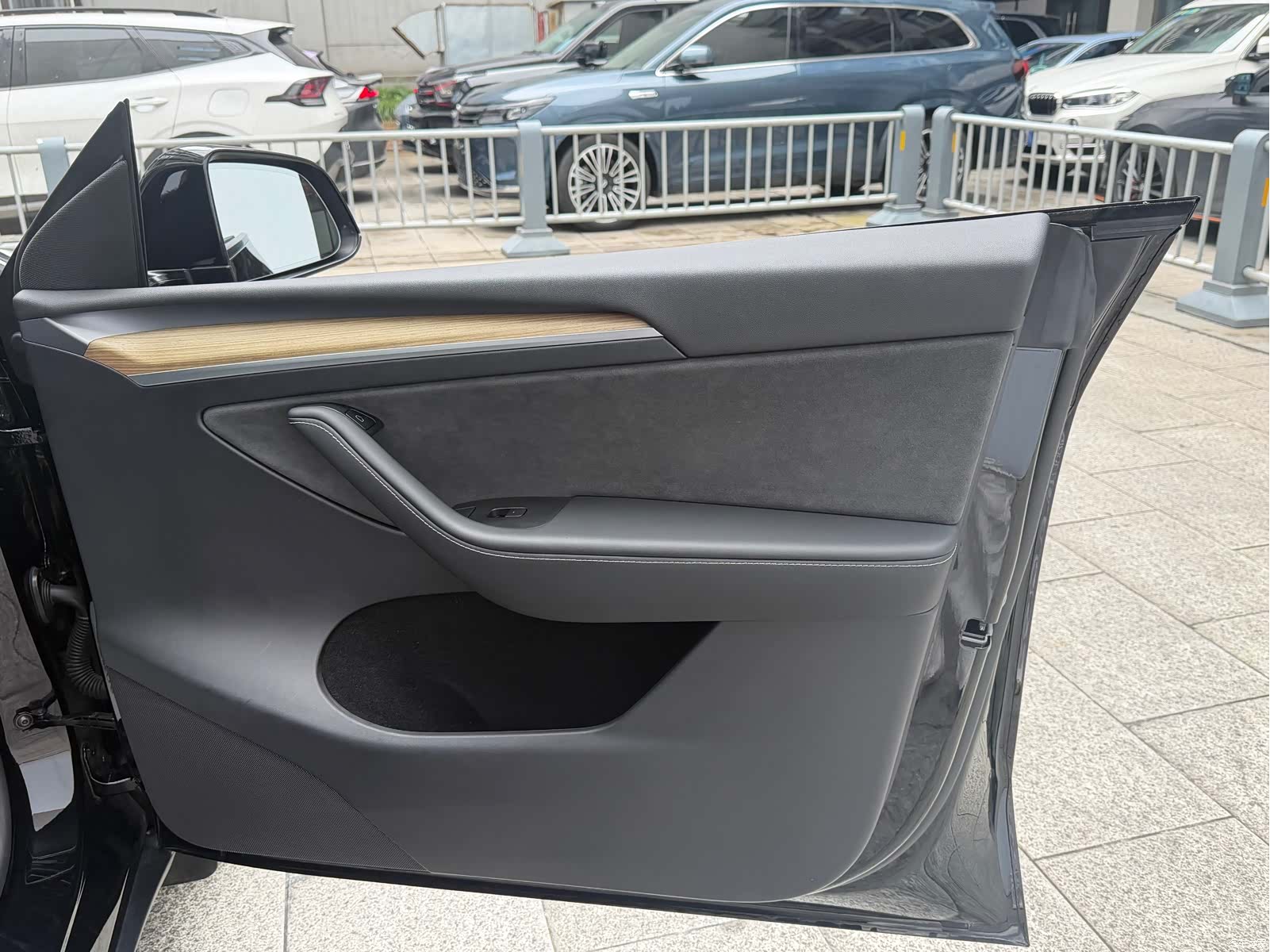 Tesla Model Y, 2023 12