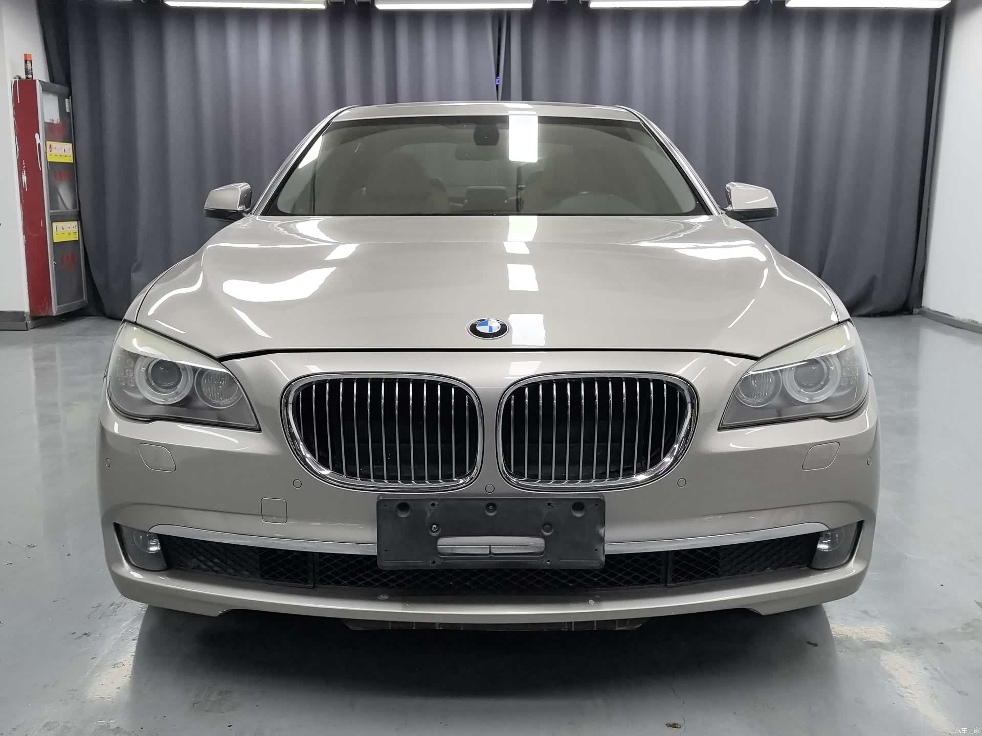 BMW 7 Series, 2011 2