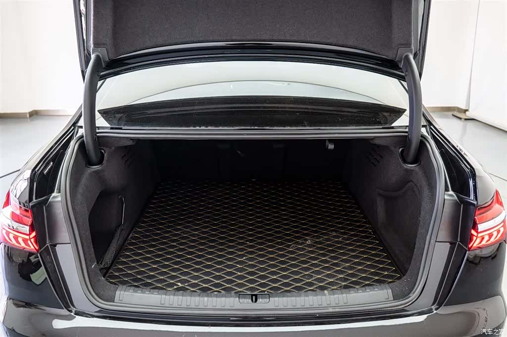 Audi A6L, 2023 9