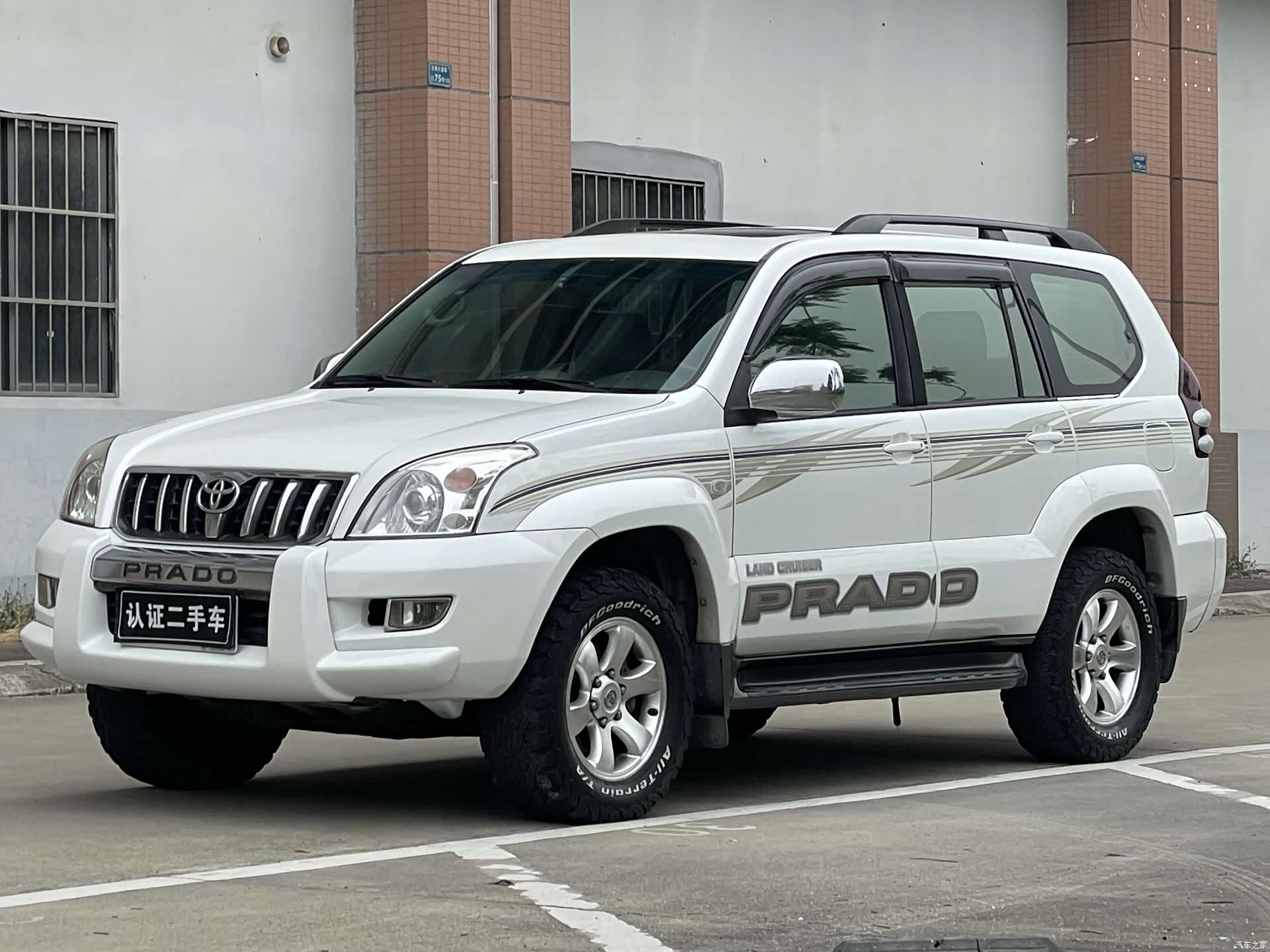 Toyota Prado, 2003 1