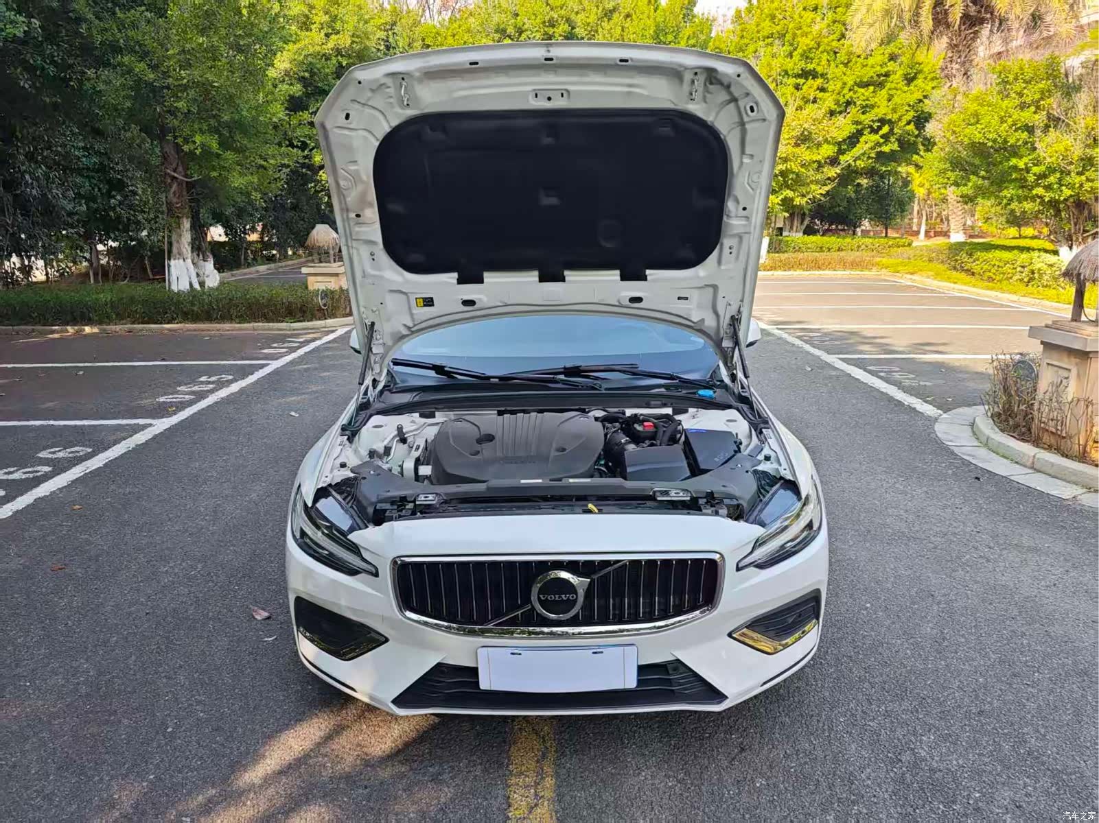 Volvo S60, 2023 10