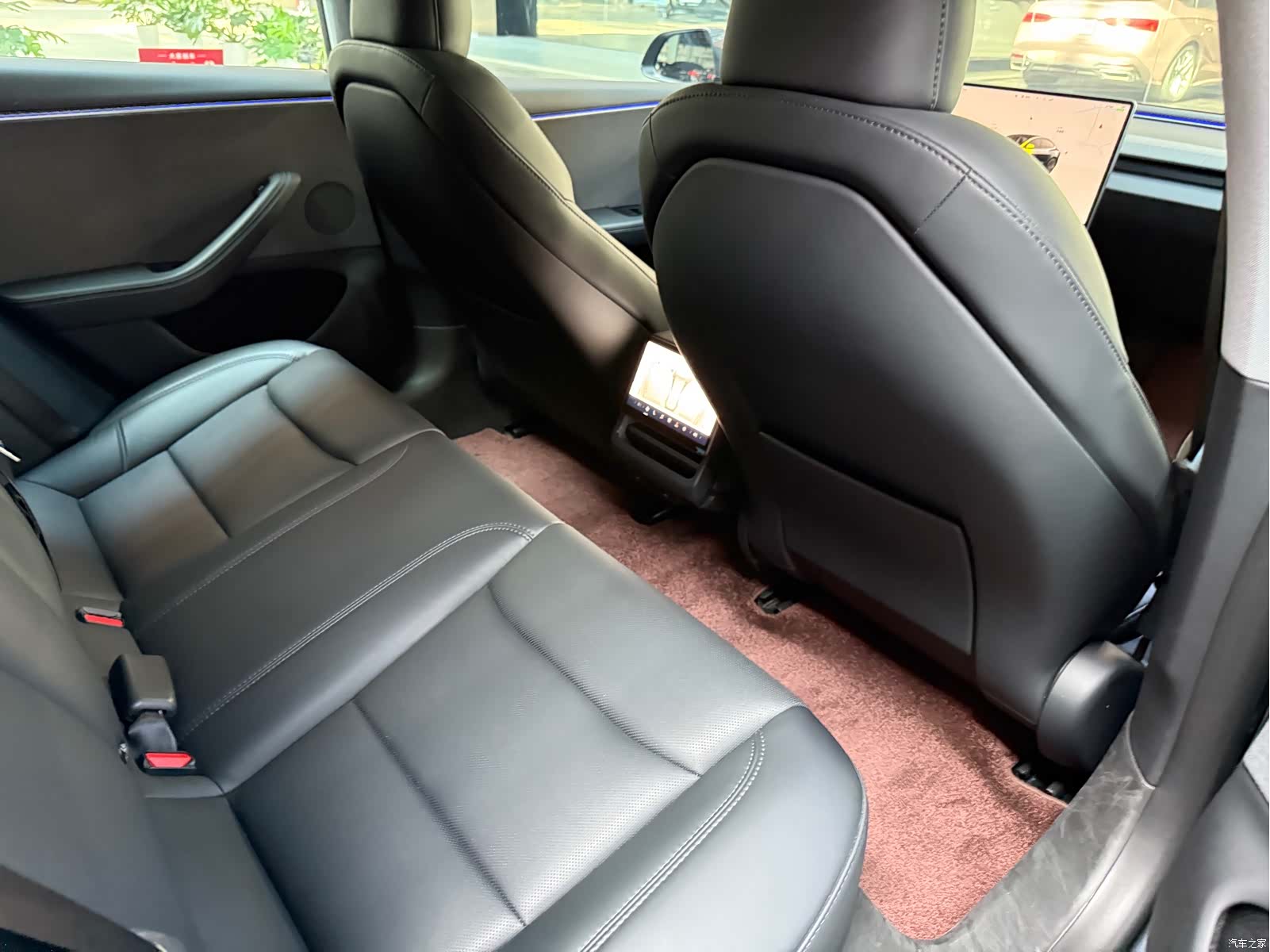Tesla Model 3, 2024 15