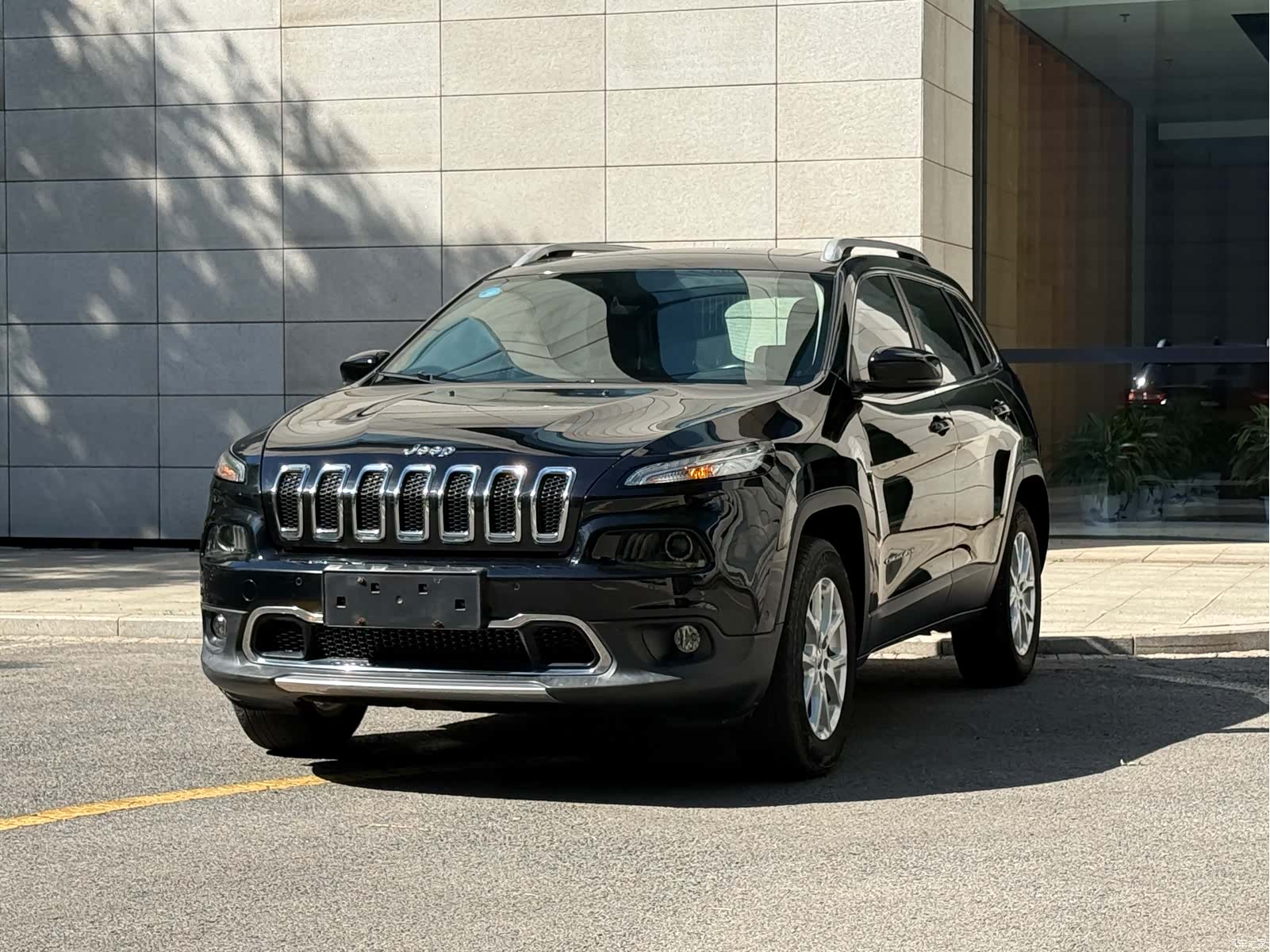 Jeep Cherokee, 2016 1