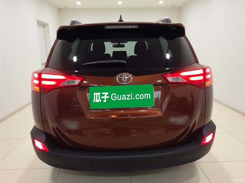 Toyota RAV4, 2016 4