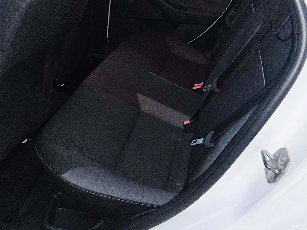 Ford Focus, 2015 17