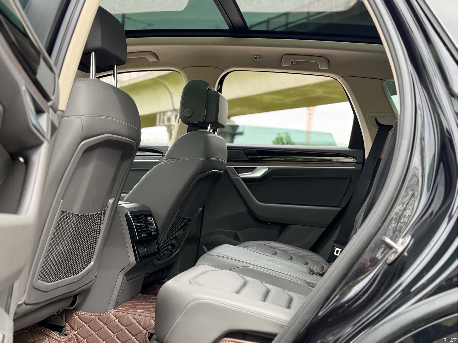 Volkswagen Touareg, 2019 6