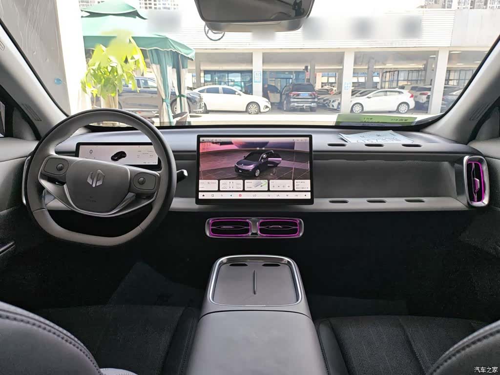 Leapmotor B10, 2025 10