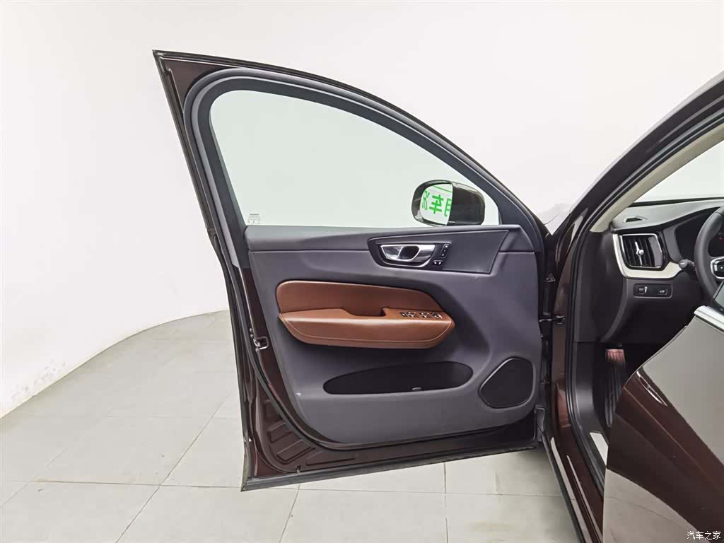 Volvo XC60, 2019 8
