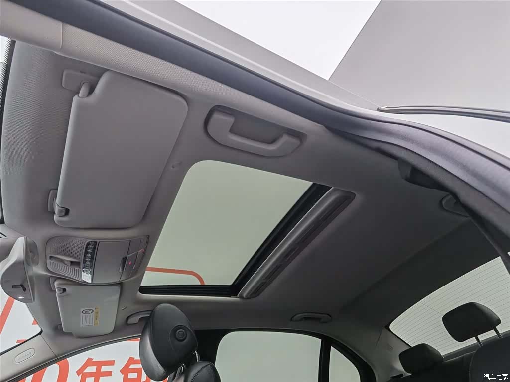 Mercedes-Benz C-Class, 2019 14