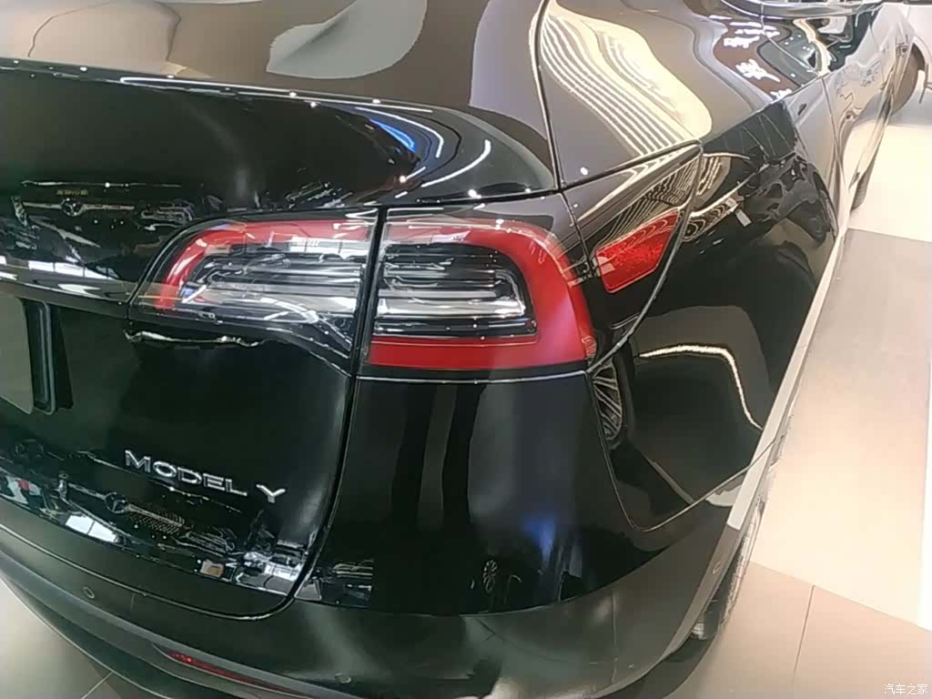 Tesla Model Y, 2023 8