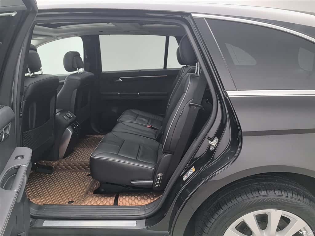 Mercedes-Benz R-Class, 2018 15