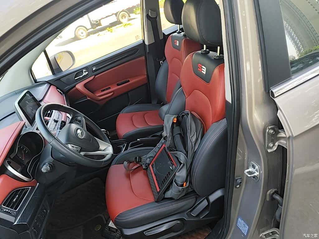 JAC S3, 2016 15