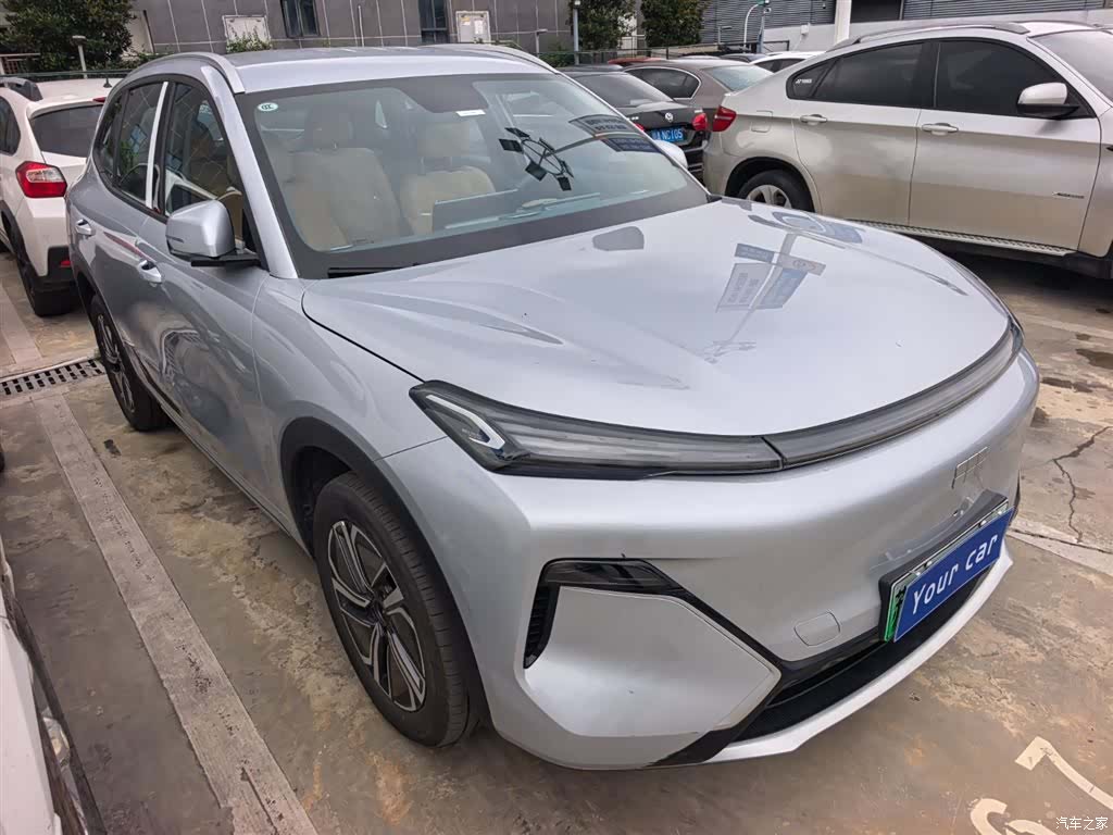 Geely 7, 2025 3