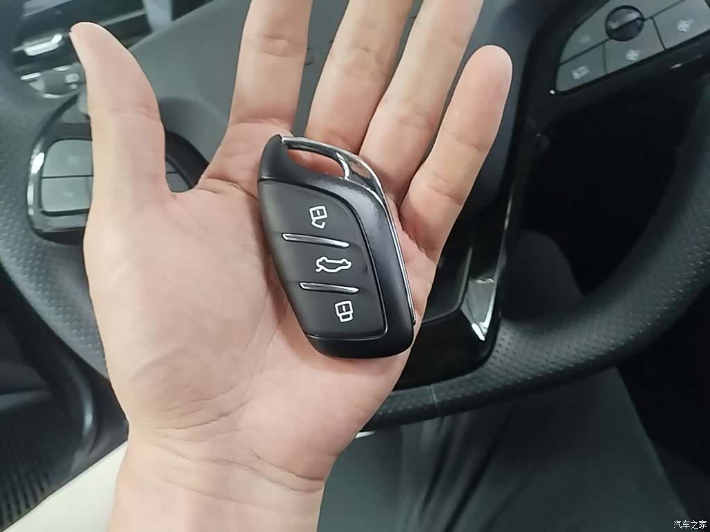 Roewe i5, 2026 9