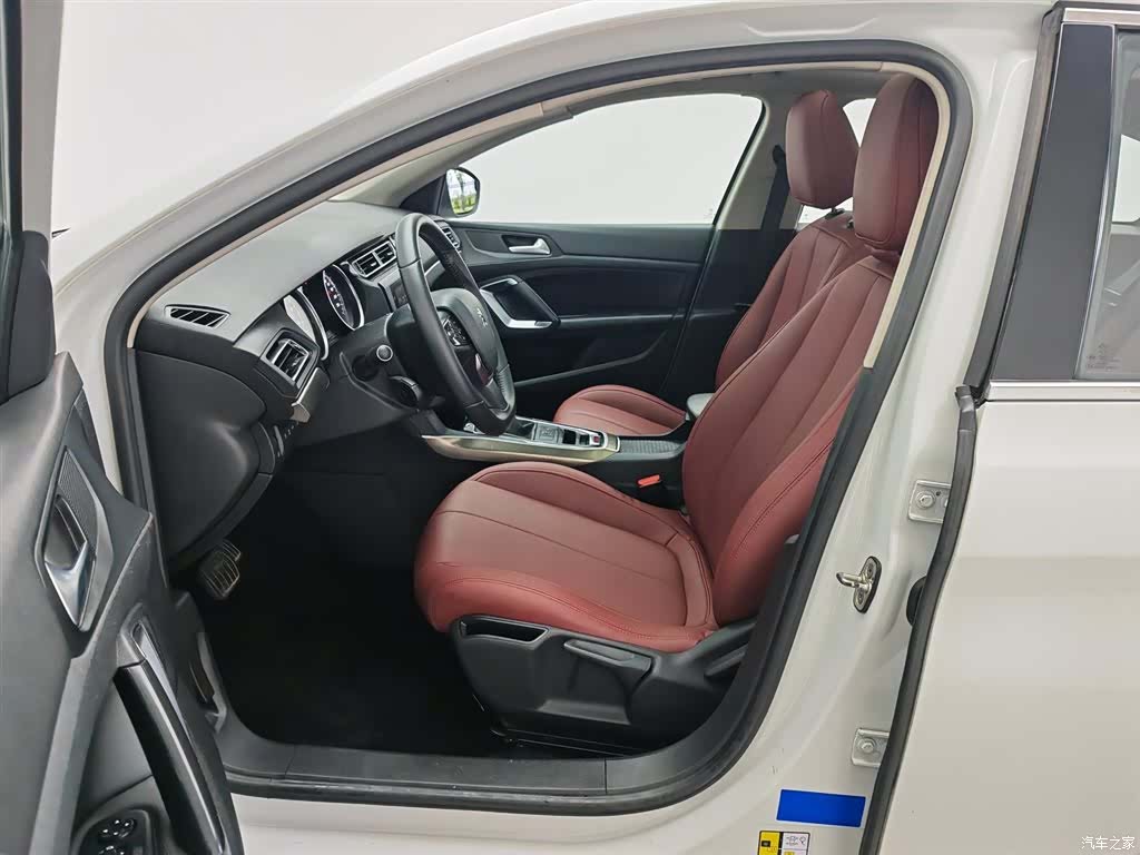 Peugeot 408, 2018 10