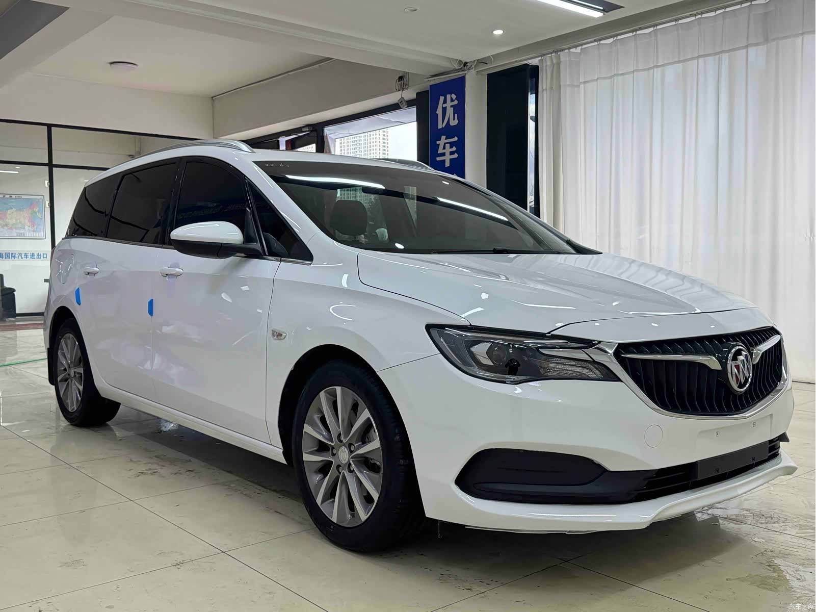 Buick GL6, 2022 3