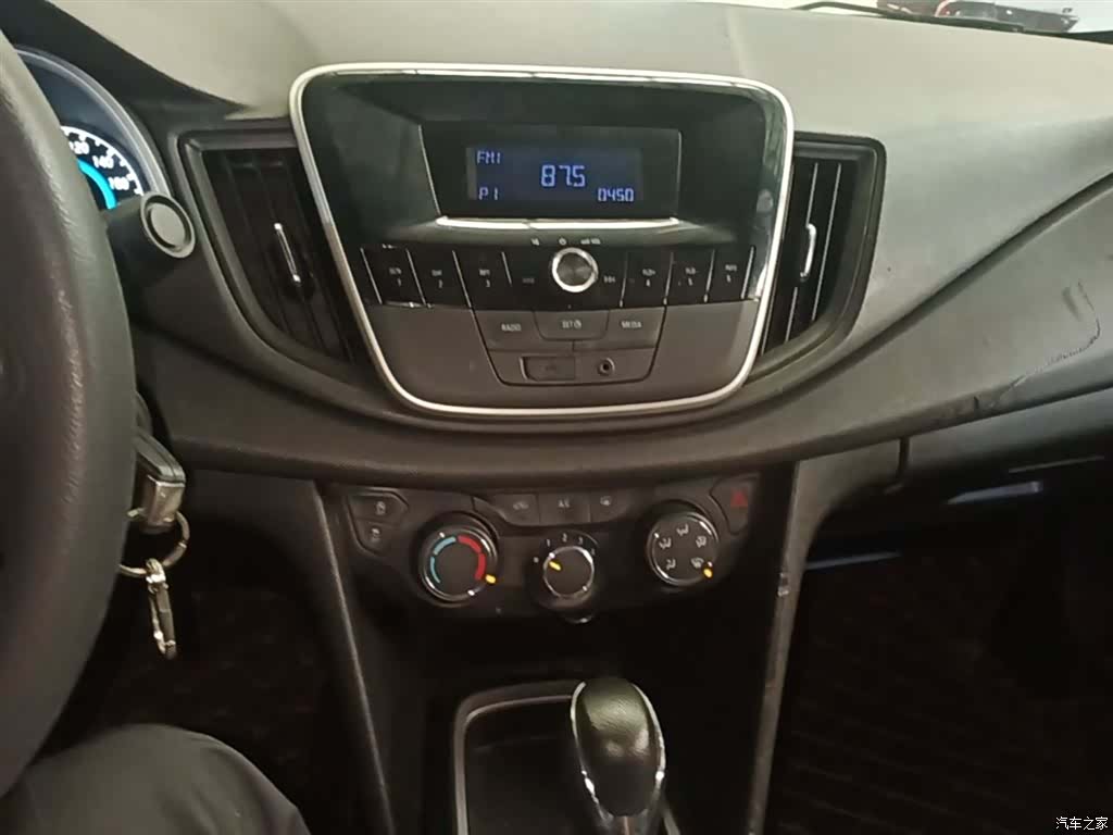Chevrolet 320, 2019 13