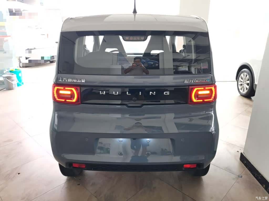 Wuling MINIEV, 2022 6