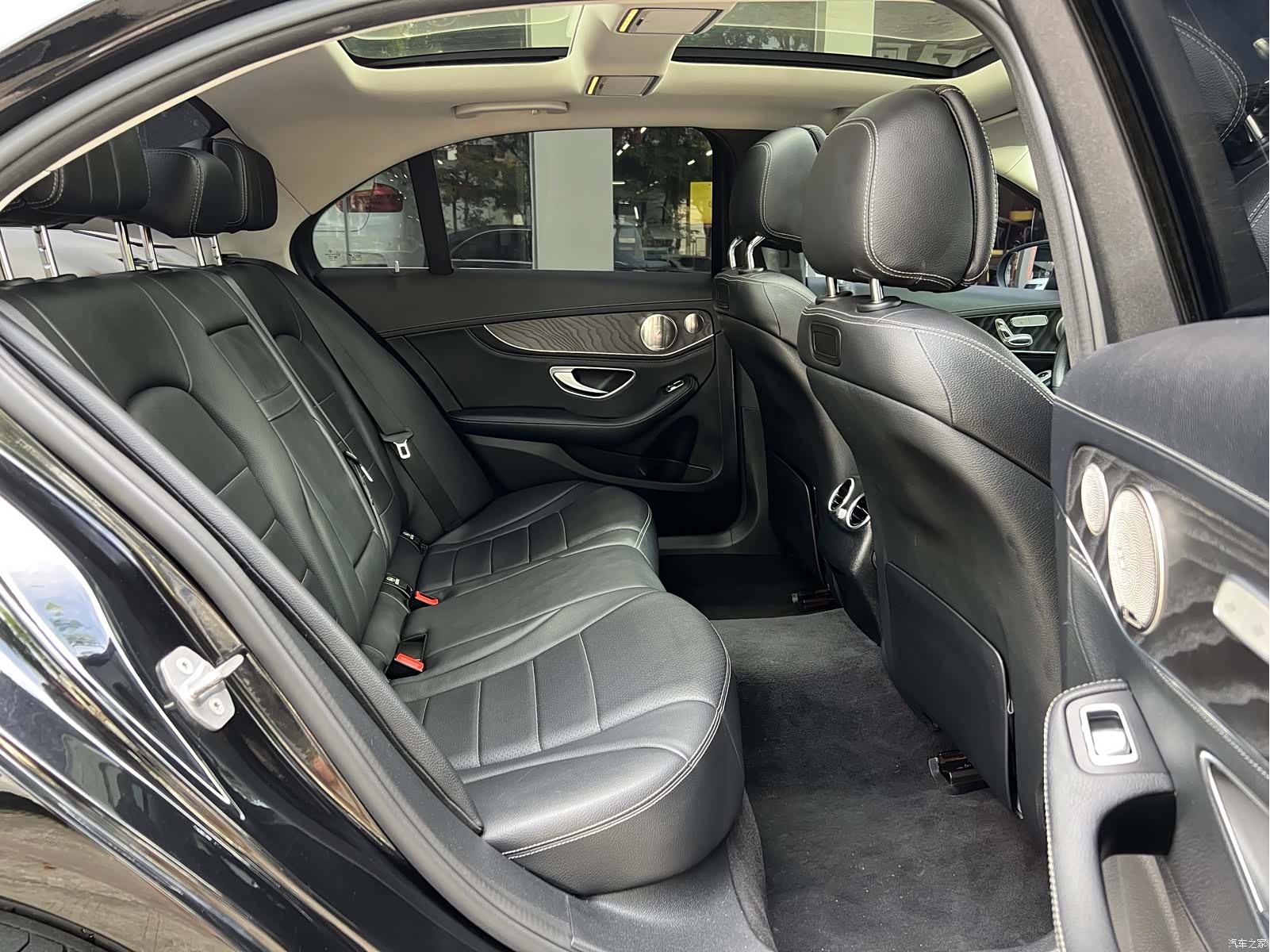 Mercedes-Benz C-Class, 2018 17