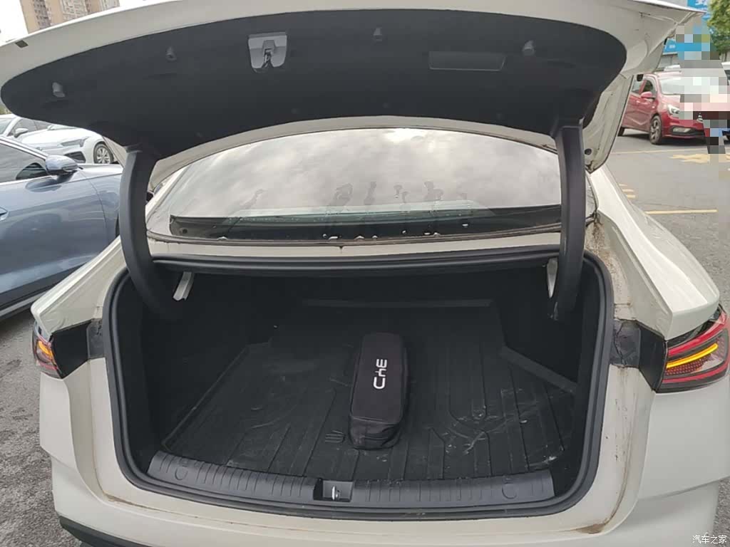 BYD Seal, 2025 19