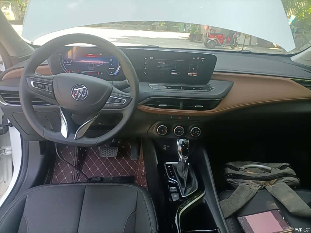 Buick Verano, 2022 10